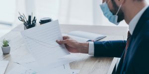 Retrouvez les principales mesures du déconfinement pour les entreprises.