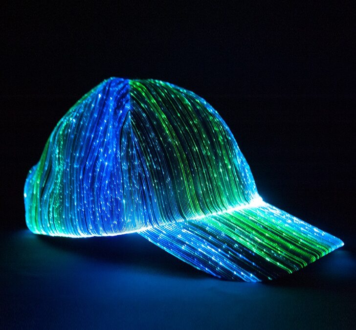 Smart Apparel : une casquette lumineuse pour l’été
